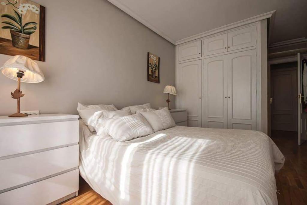 Apartamento + Parking En El Centro De Cartagena Exterior foto
